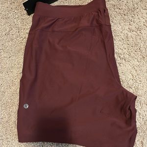 License to Train Short 7" LL